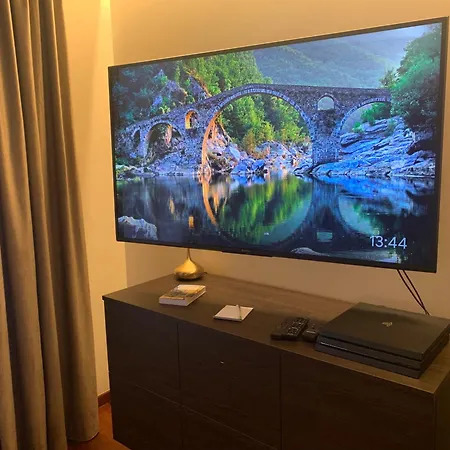 Apartman Botanique Airbnb, *