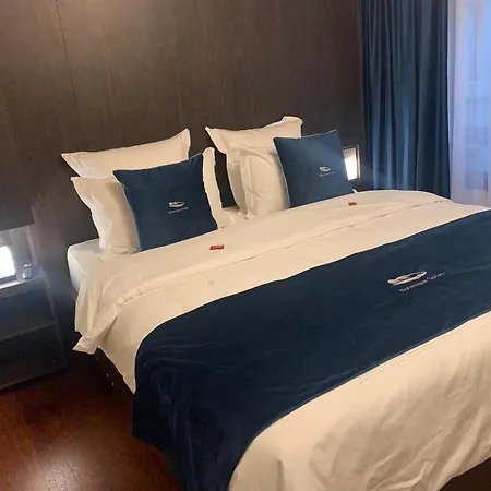 Botanique Airbnb, Apartman Antwerpen