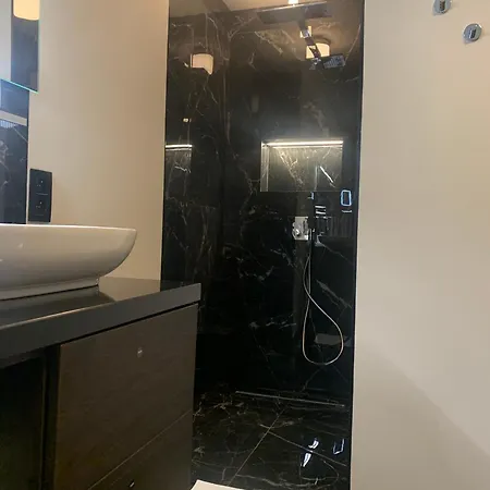 Botanique Airbnb, Apartman *