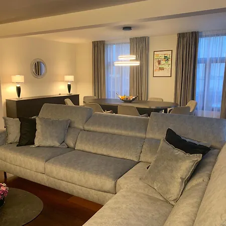 Botanique Airbnb, Apartman Antwerpen